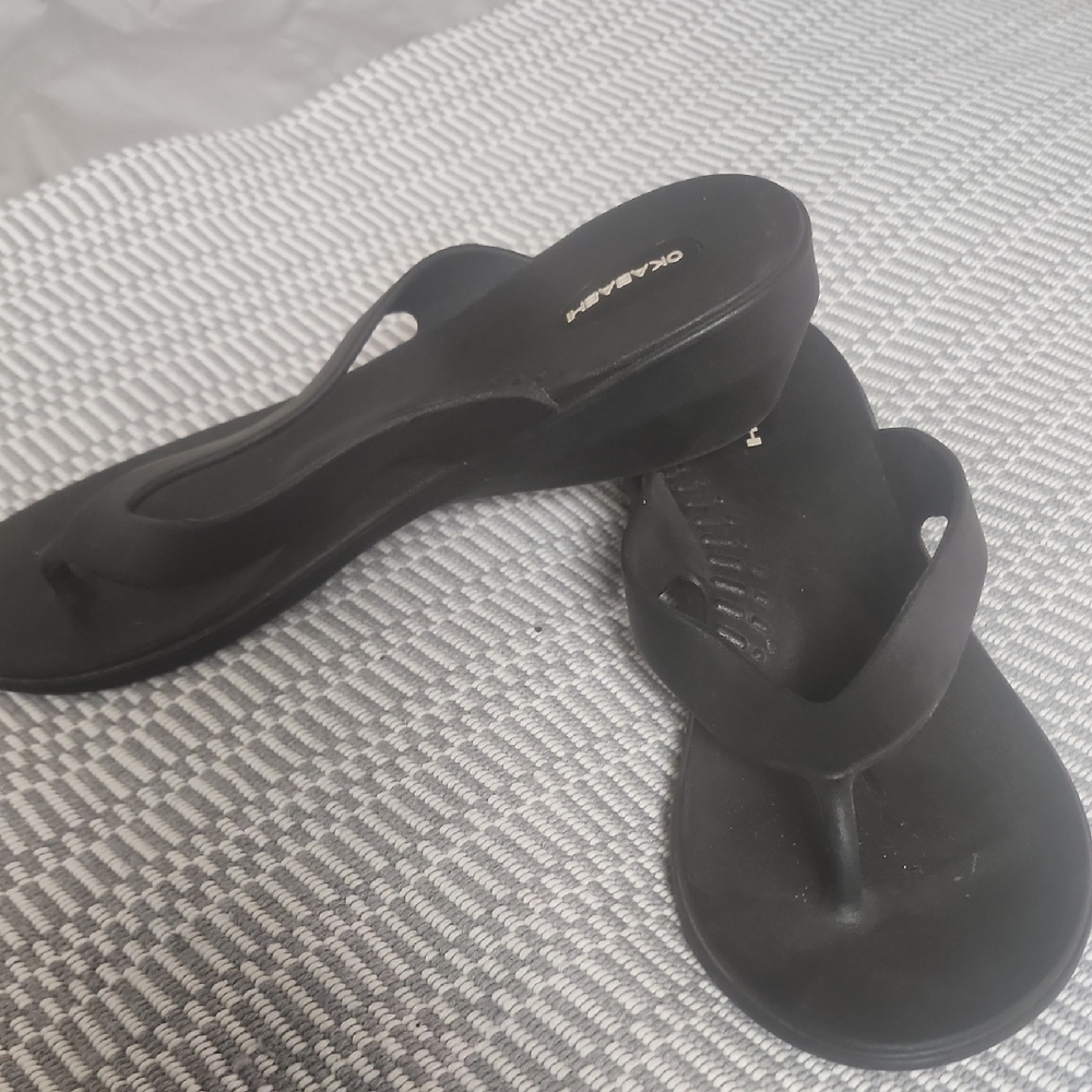 OKA b. Women's Black Sandals